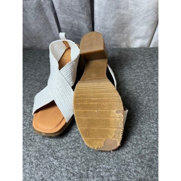 Andre Assous Naira Sandal Women's White Sz 39 - Picture 7 of 11